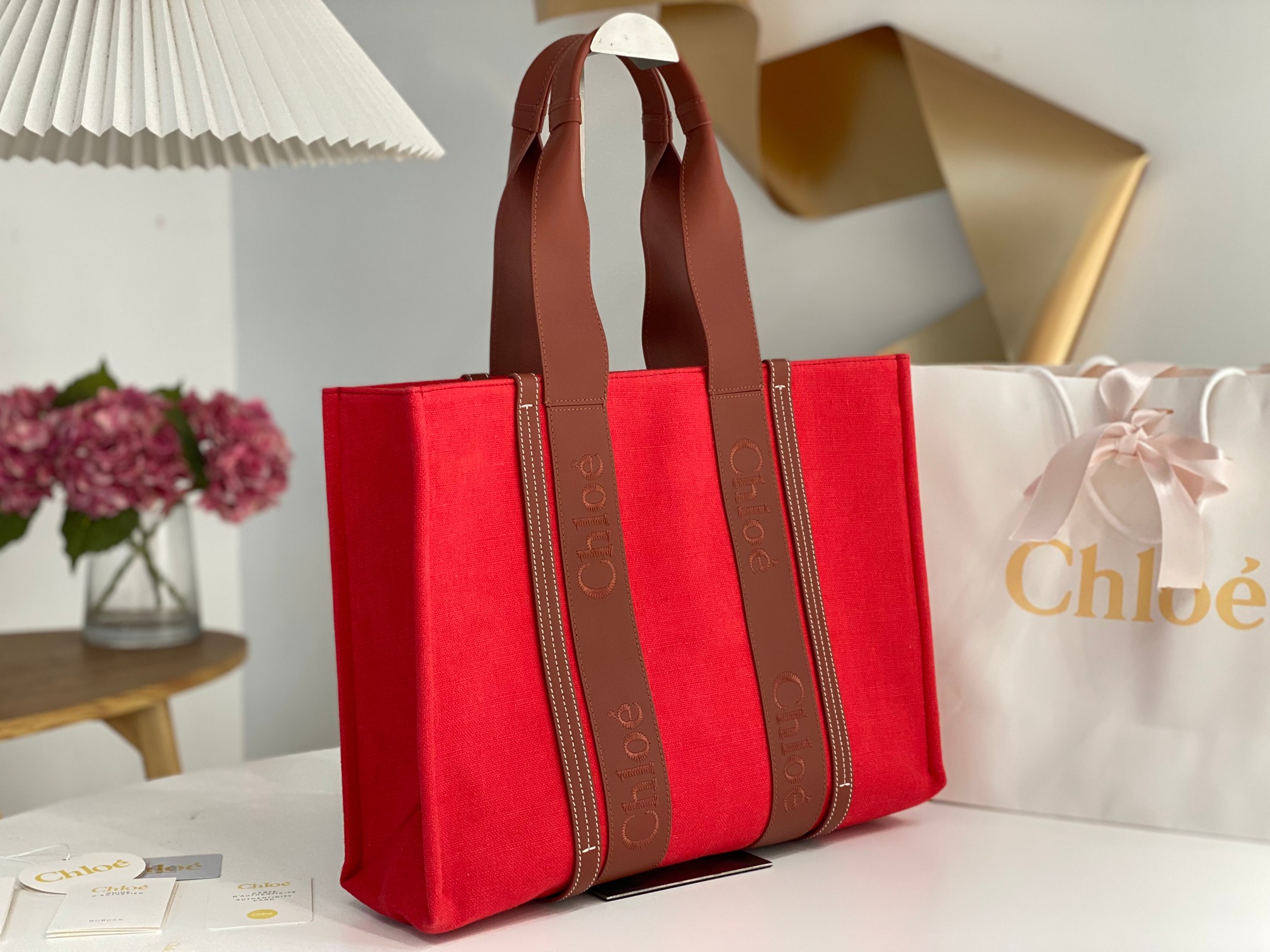 Chloe Large Woody Tote Bag In Linen 